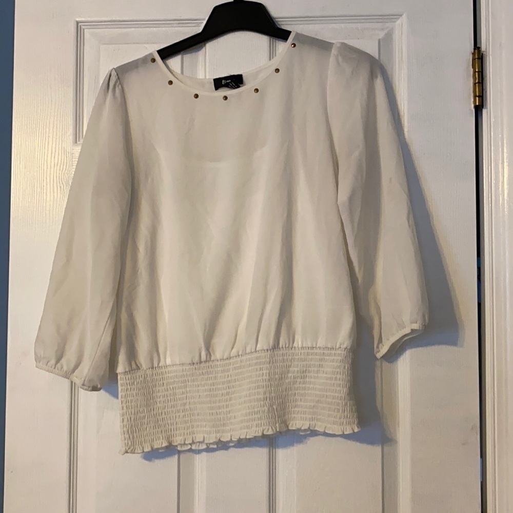 𝅺B Wear women’s top; size large